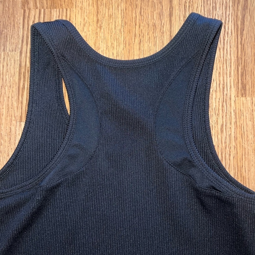 Under Armour Tank Top - Picture 4 of 4